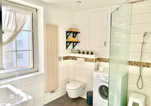 Badezimmer 1. OG.
