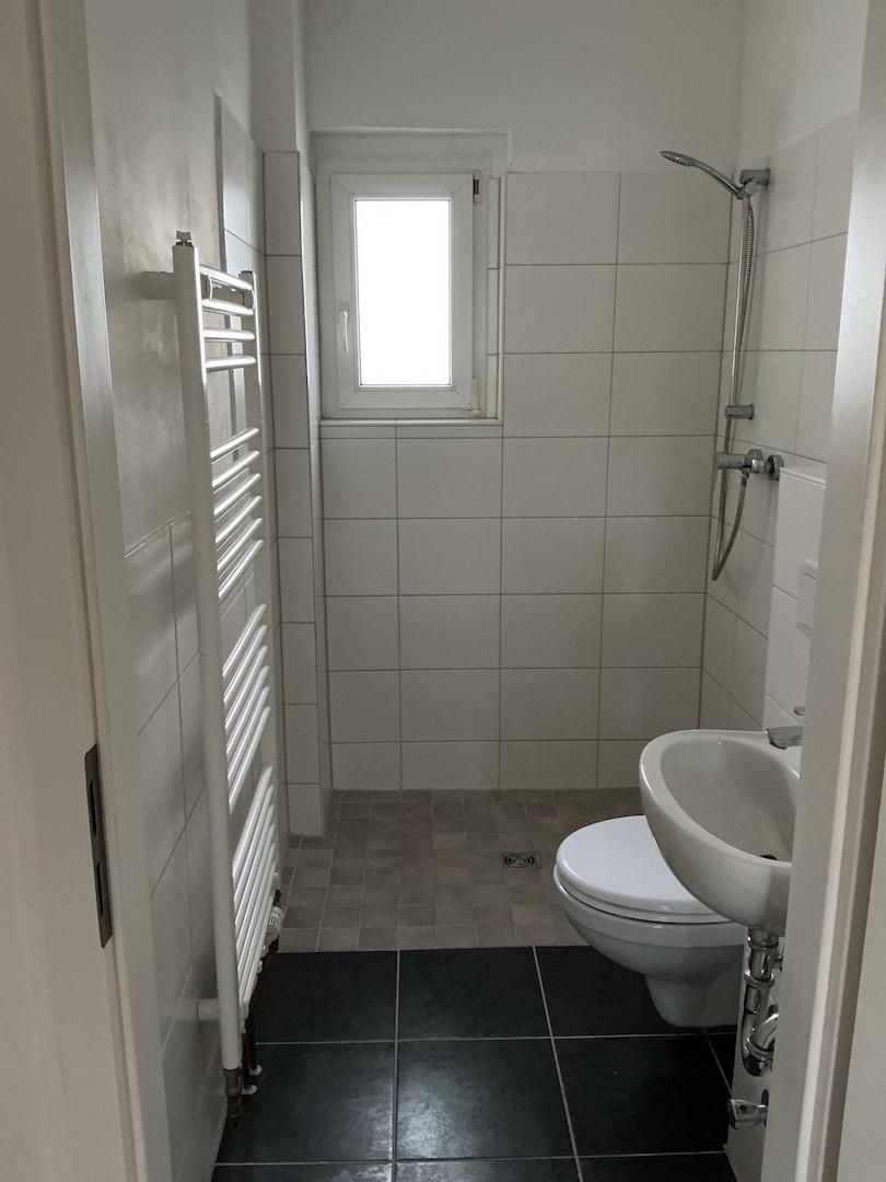 Tageslichtbad mit Dusche