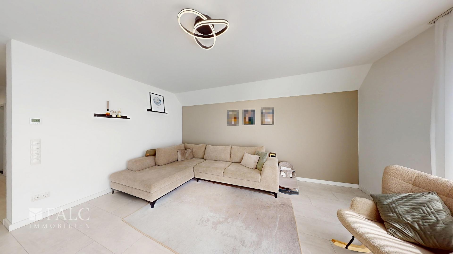 Vorderhaus_Wohnung 2_OG_Wohnzimmer