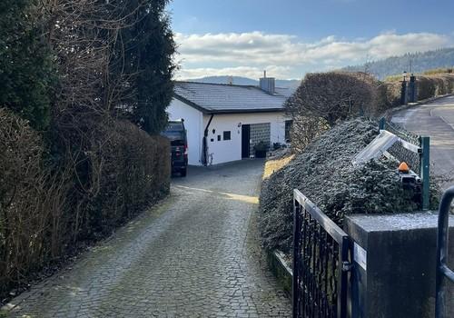 Einfahrt zum Haus