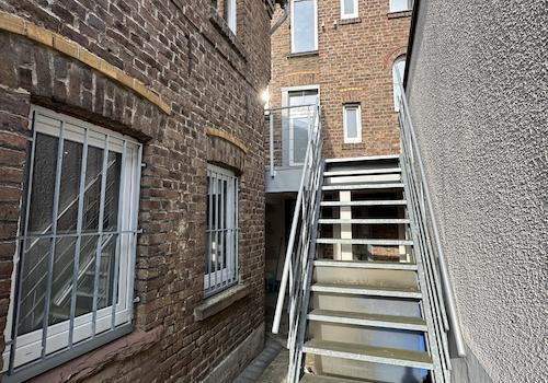 Ansicht Haus mit Eingang.jpg