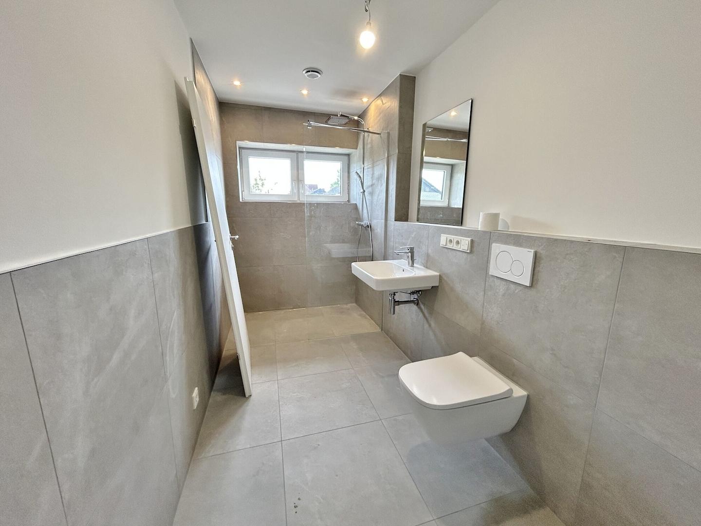 Badezimmer EG