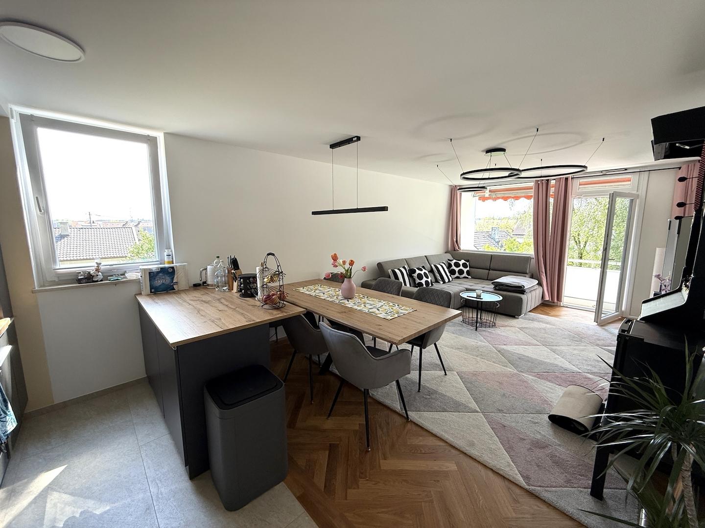 Wohn-/Esszimmer