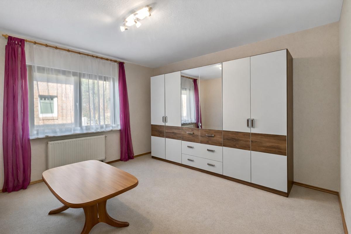 Schlafzimmer EG 1