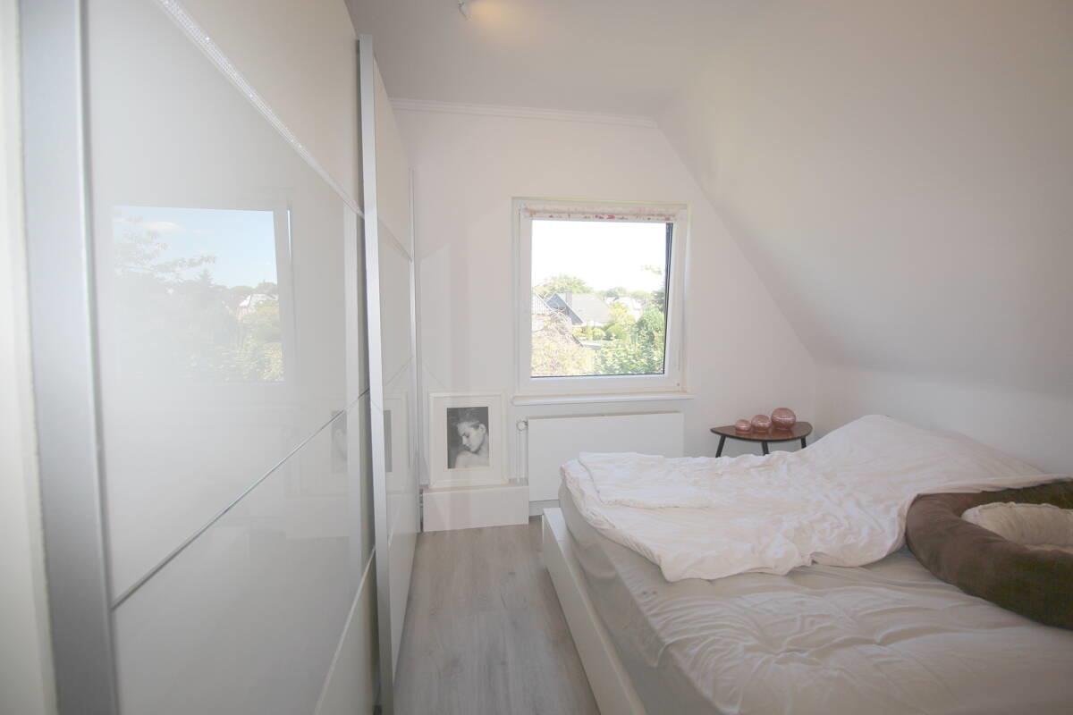 Zusätzliches Schlafzimmer DG