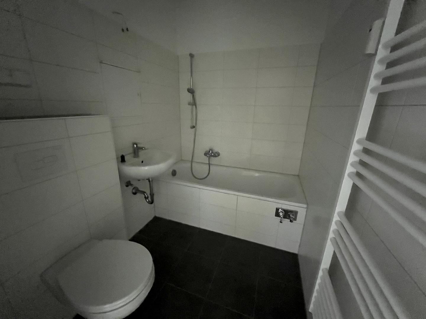 Badezimmer mit Wanne