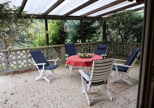 Terrasse vom Wohnzimmer aus