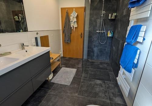 Badezimmer OG2