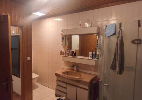 Bad mit WC im DG