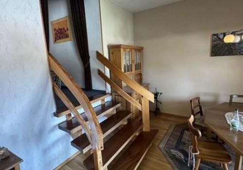 62 Treppe zum Anbau