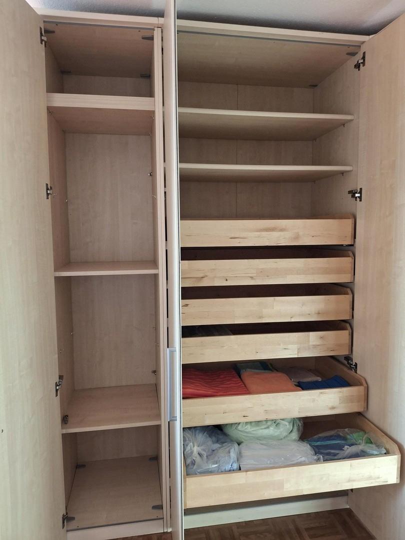 Schlafen Holzschrank