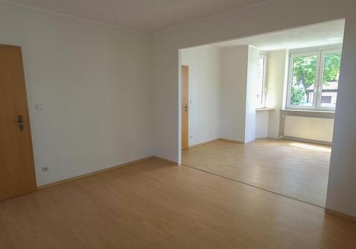 Großes Zimmer mit Erker EG