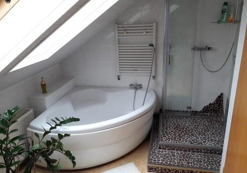 Badezimmer DG-Wohnung