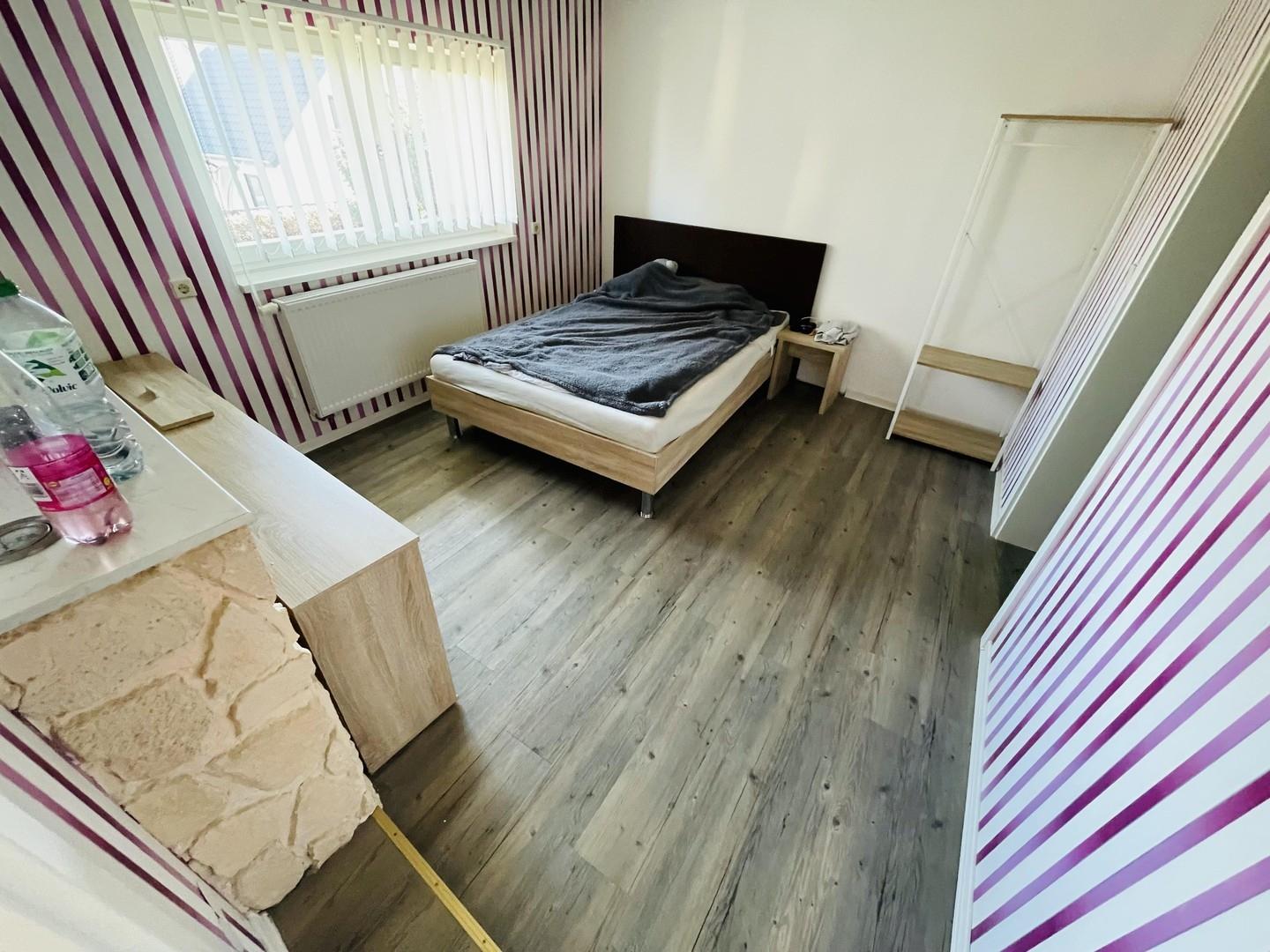 Schlafzimmer 2