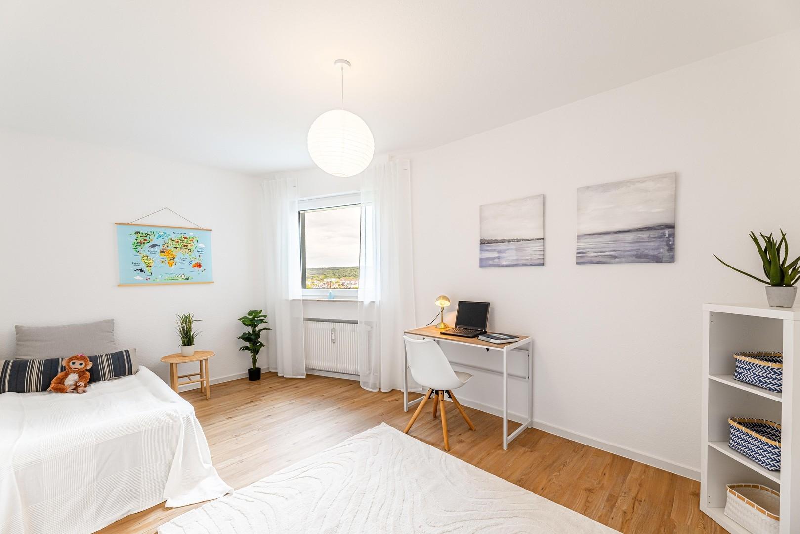 Geräumiges Kinderzimmer