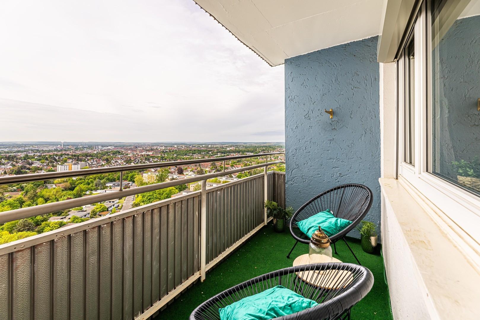Süd-Balkon mit Weitblick