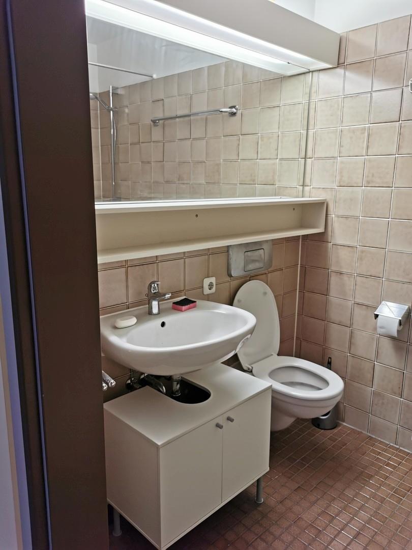 Badezimmer links