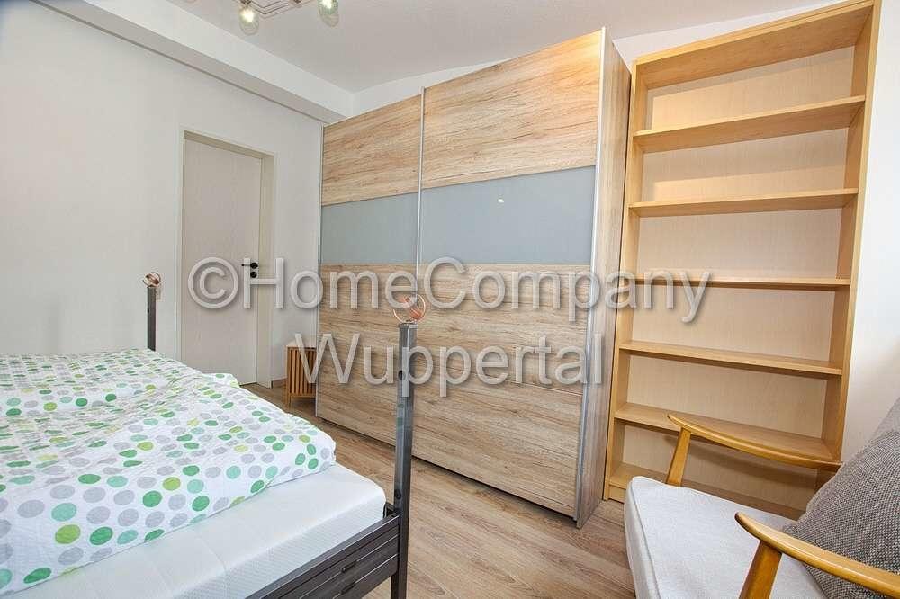 Kleiderschrank