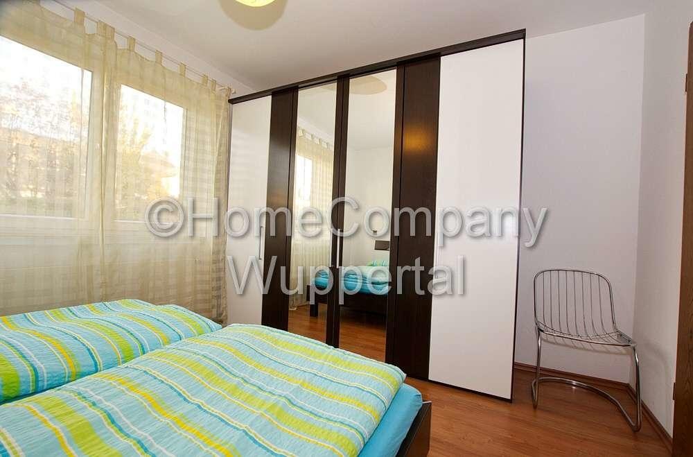 Kleiderschrank