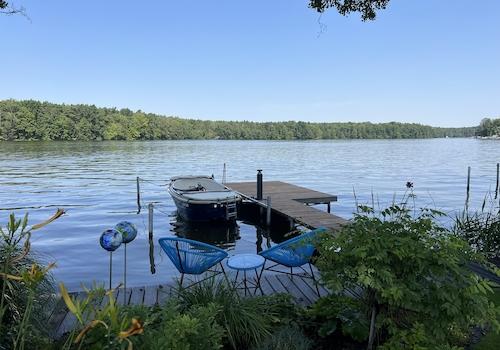 Steg im Sommer