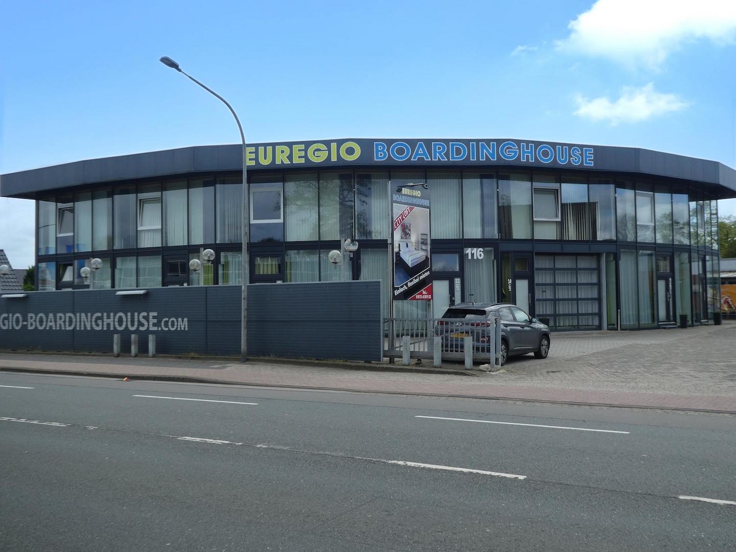 Straßenansicht