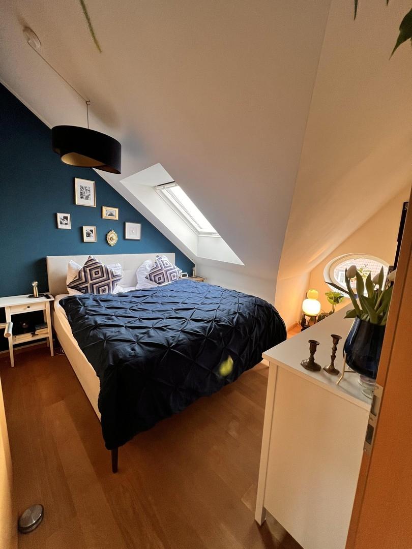 Schlafzimmer mit Einbauschrank