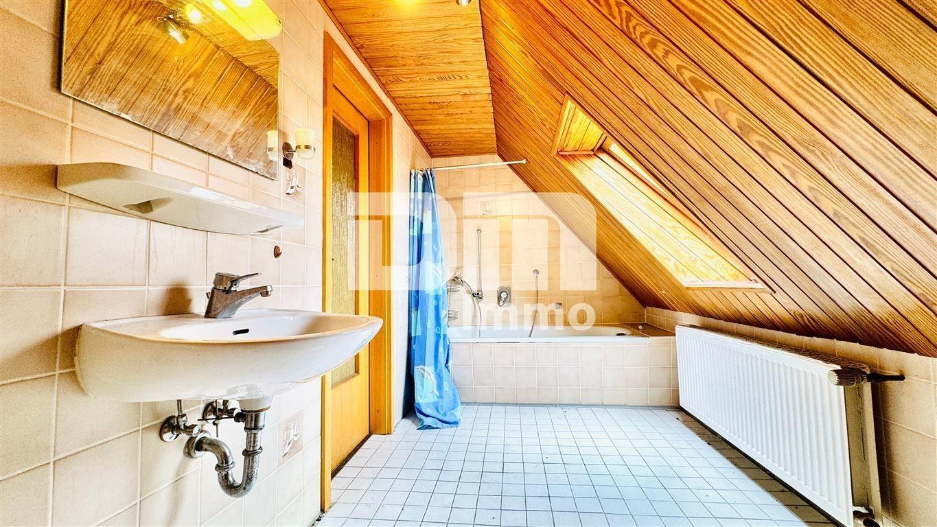 Haus 2 DG Bad Wanne