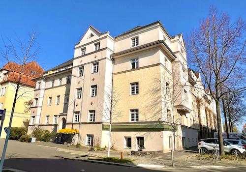 Schönes Mehrfamilienhaus