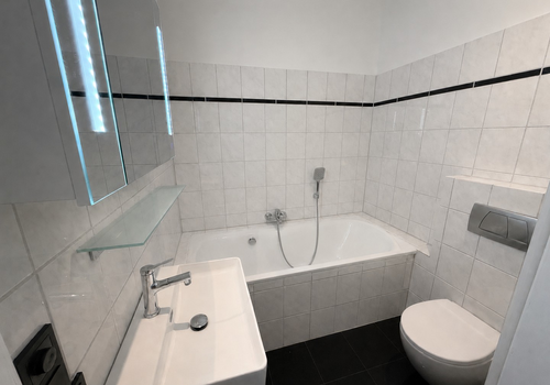 Badezimmer_Badewanne