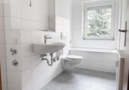 Bad mit Wanne
