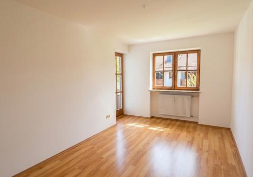 Schlafzimmer mit Balkonzugang