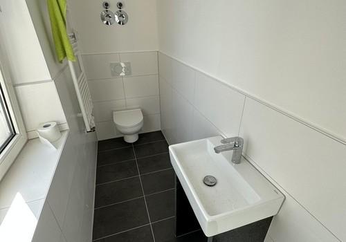 Kundentoilette komplett neu 