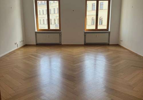 Büro 1