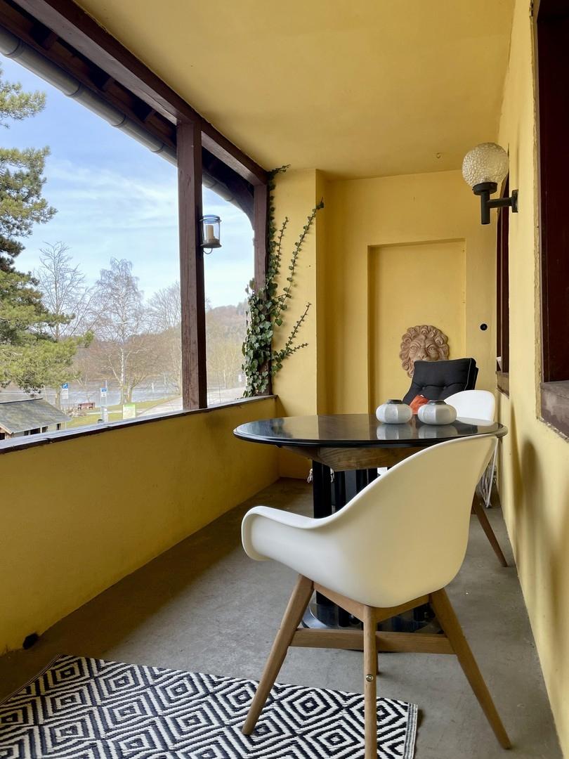Balkon vorne mit Seeblick