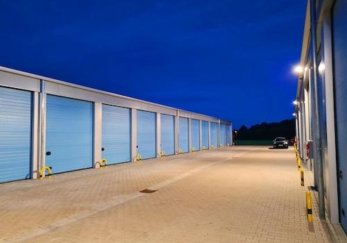 Gewerbepark Reinfeld bei Nacht