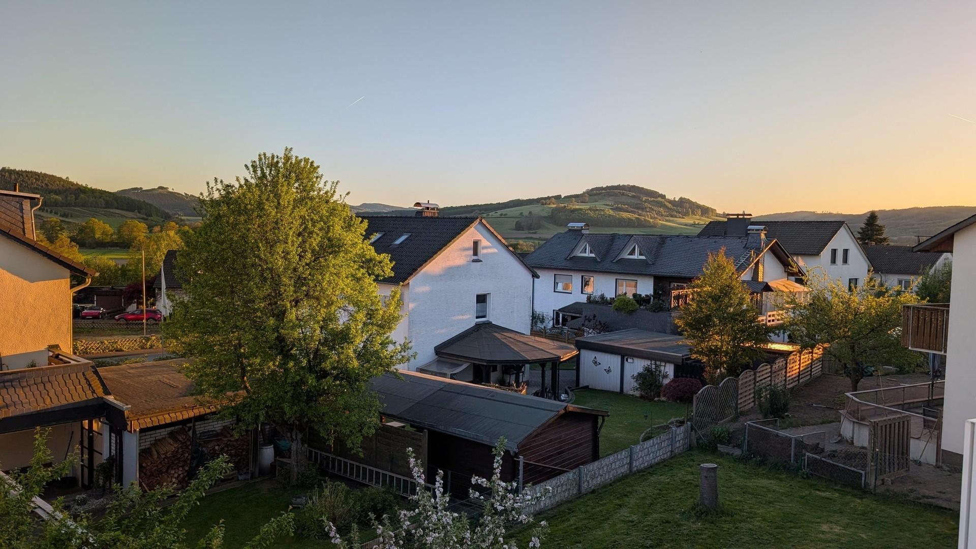 Von Terrasse OG nach Westen