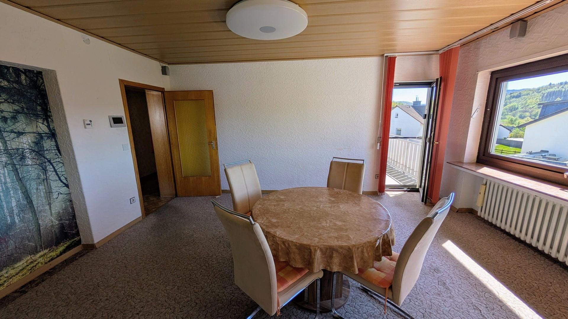 Wohnen OG mit Zugang Balkon
