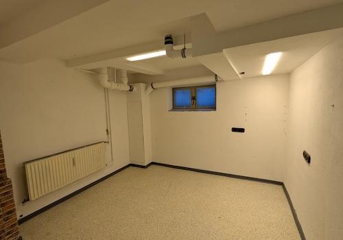 Büro KG
