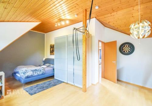 Schlafzimmer 2 (3)