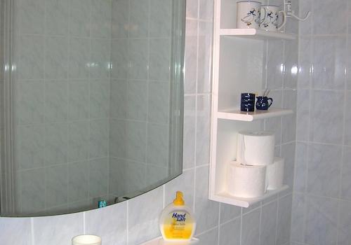 Mit WC nebenan!