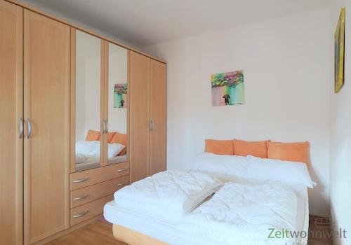 Blick ins Schlafzimmer