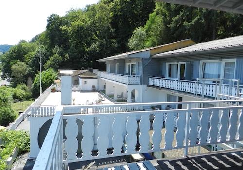 Terrassen und Balkone