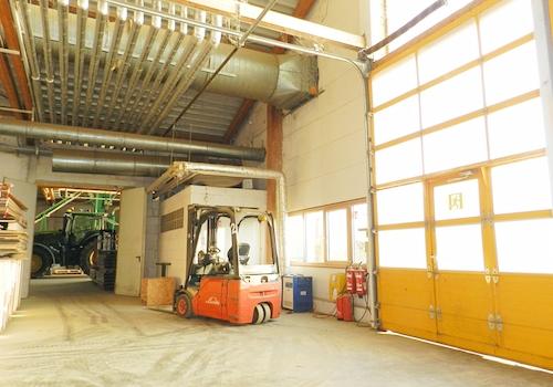 LKW befahrbare Hallen