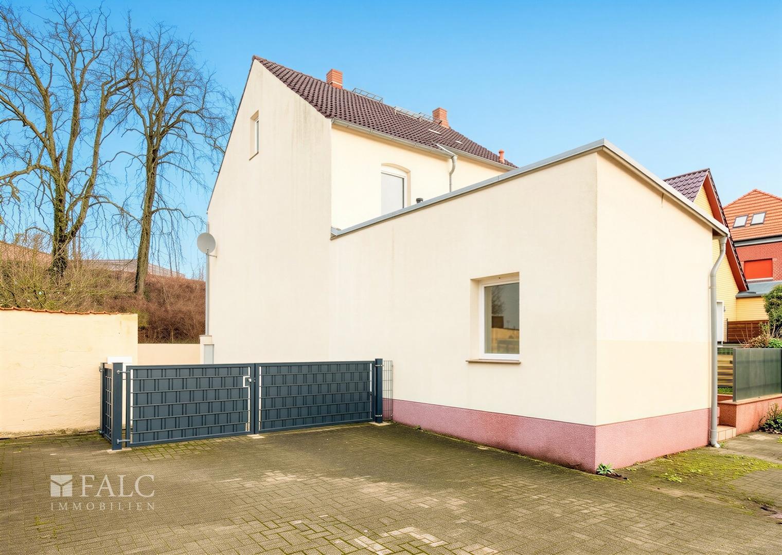 Außenansicht III