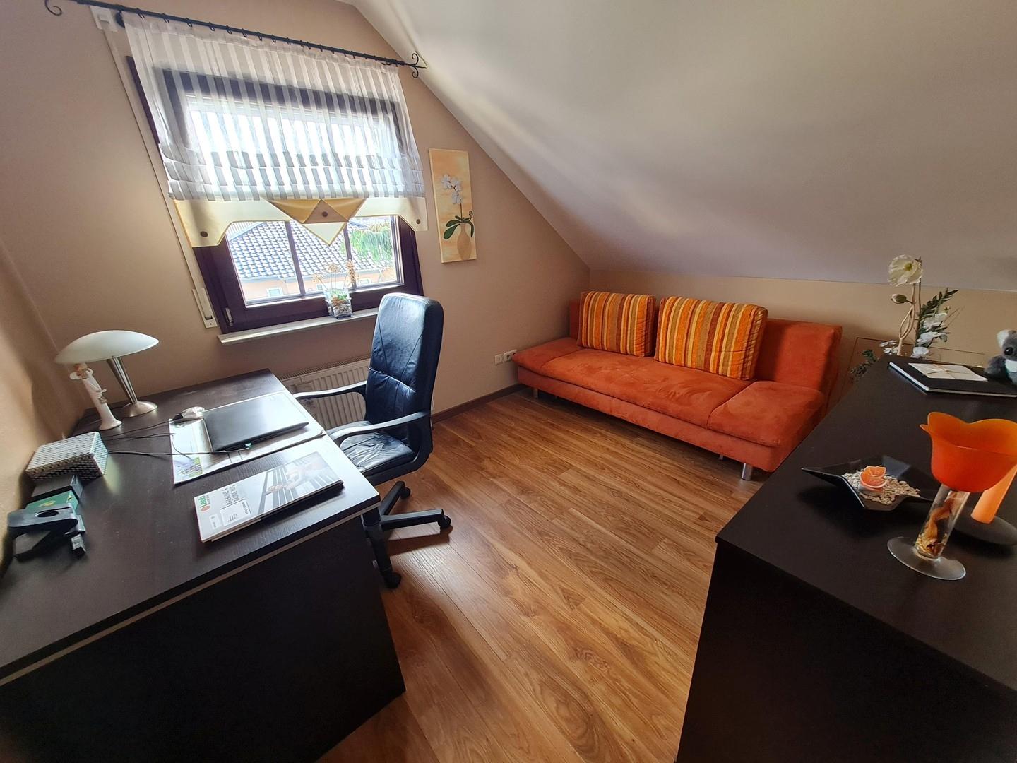 Arbeitszimmer OG