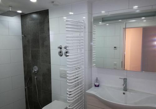 Bad mit Dusche