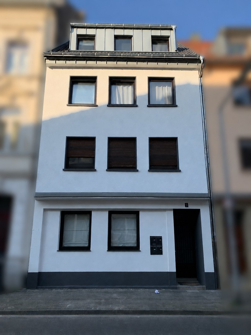 Hausansicht Strassenseite