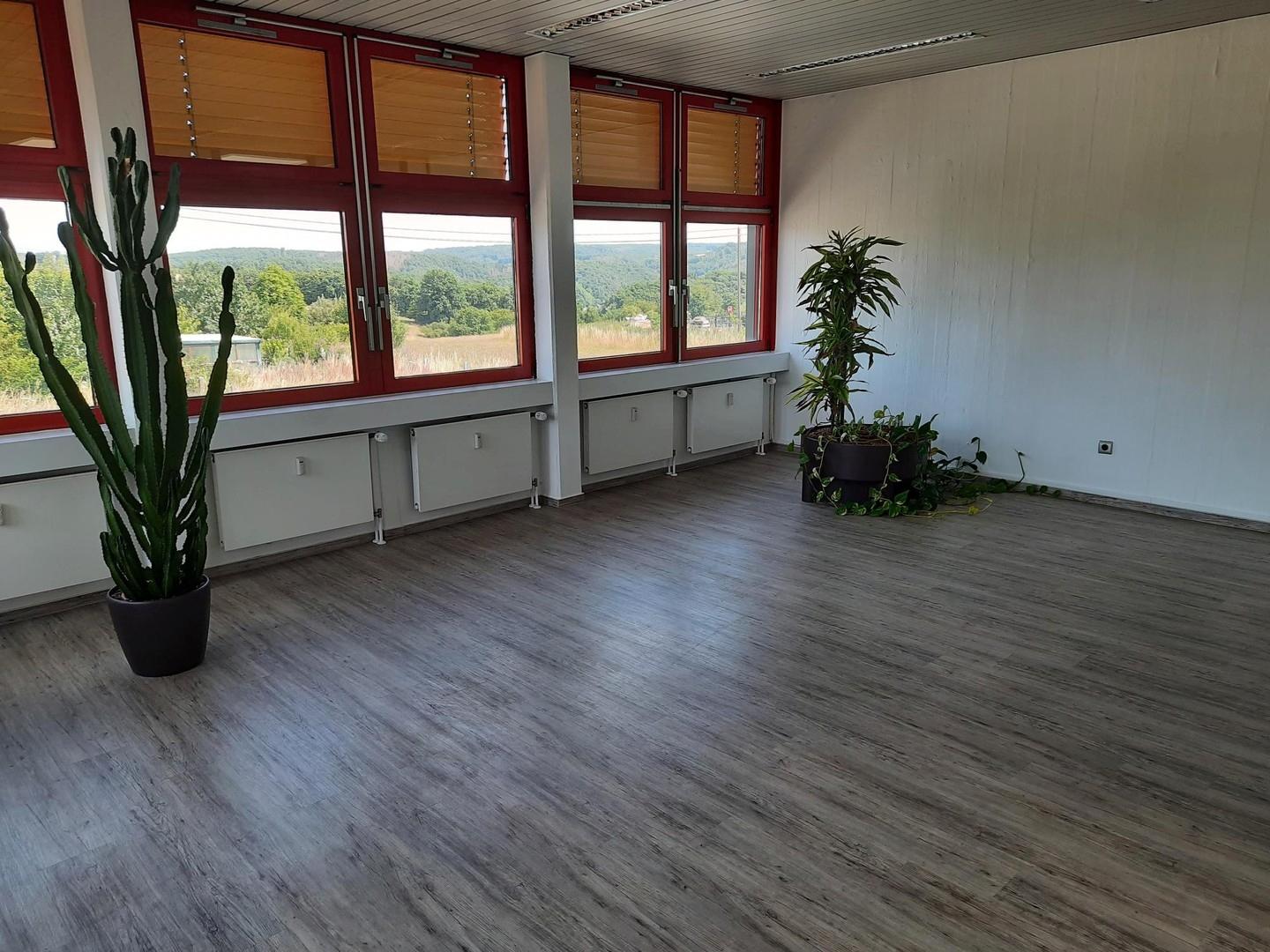 Büro Strassenseite 36