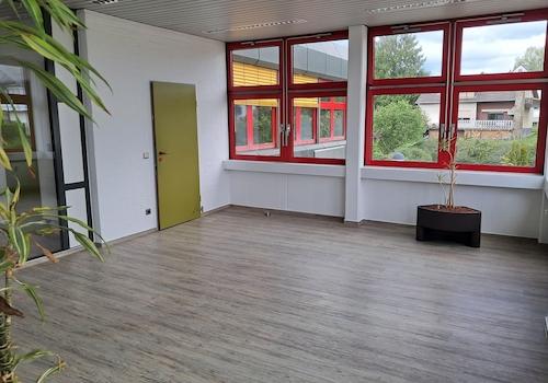 Büro Strassenseite 36