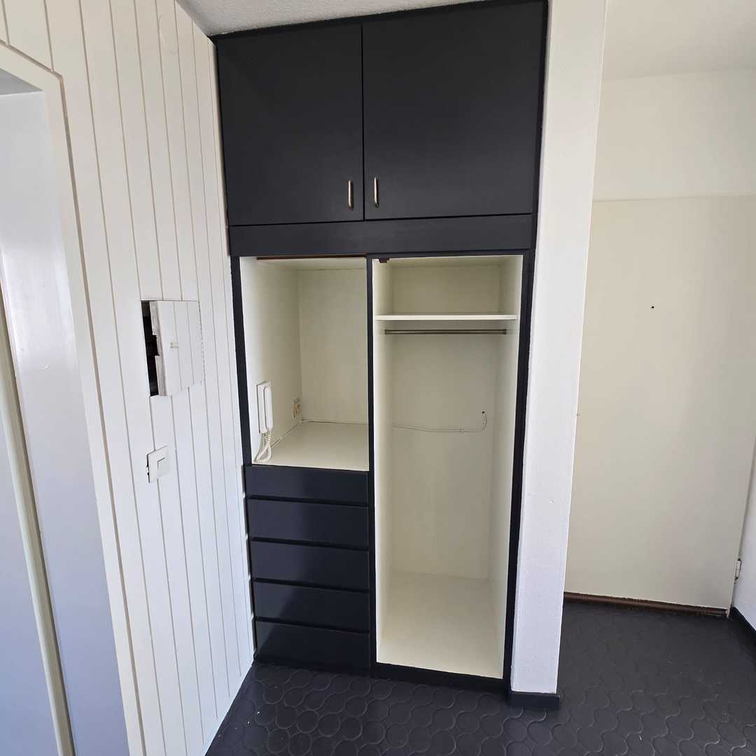 Garderobeschrank 